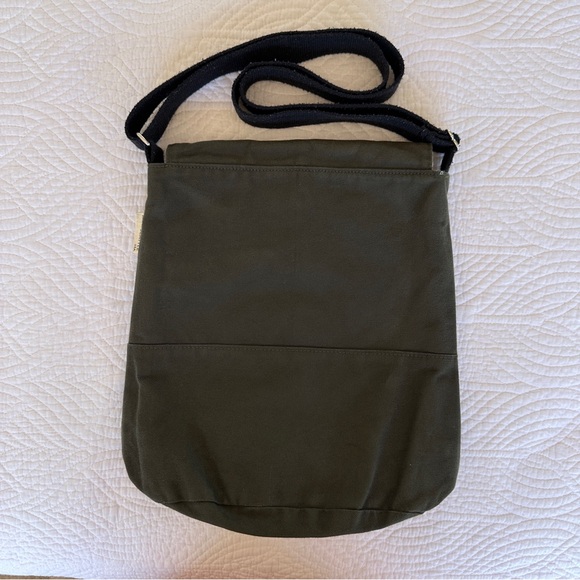 Haiku Canvas Crossbody - Picture 3 of 10